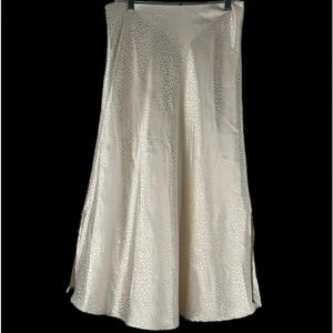 Umgee Animal Print Satin Pull-On Ivory Bohemian Maxi Skirt Side Slits Size L NWT